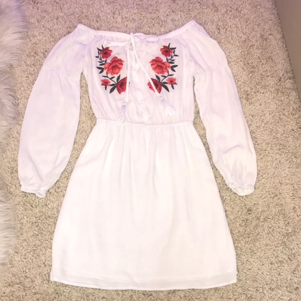 SUPER CUTE FLORAL OFF THE SHOULDER DRESS